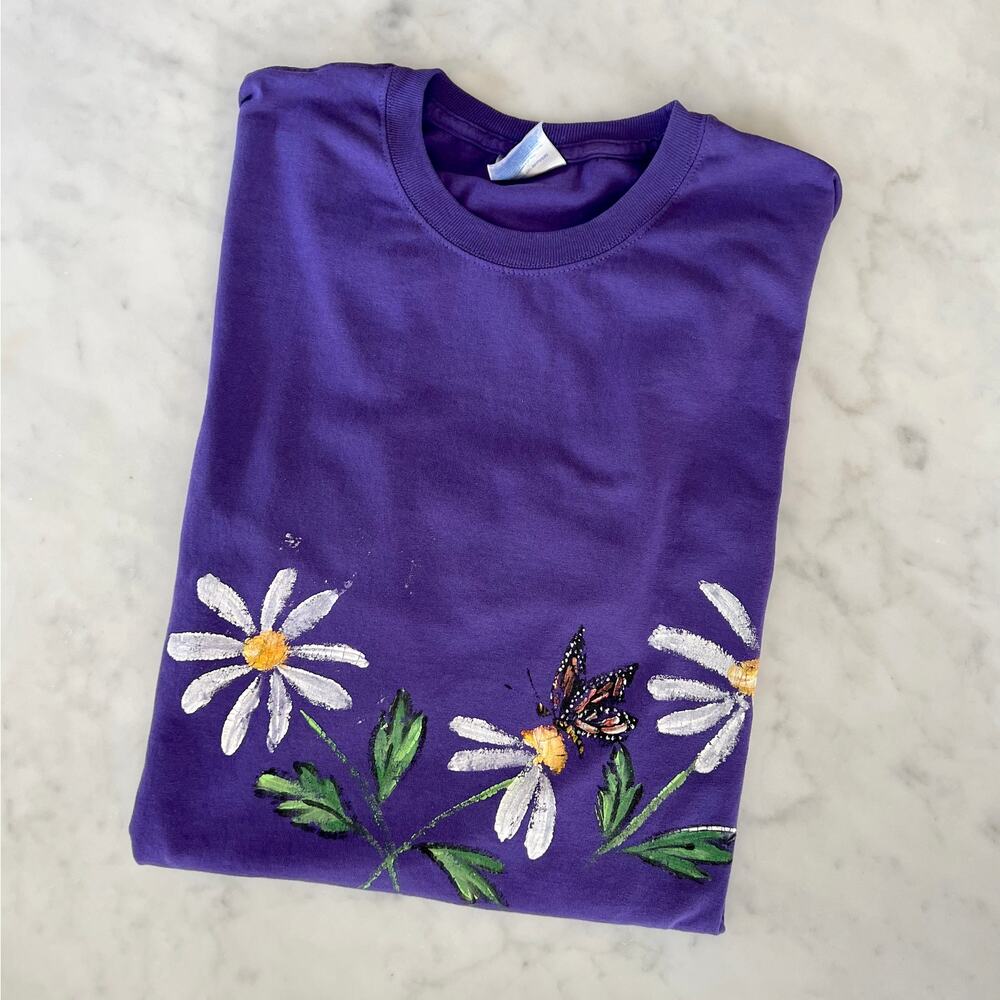 Vintage Purple T Shirt with Hand Painted Daisy Flowers and Butterfly / XL